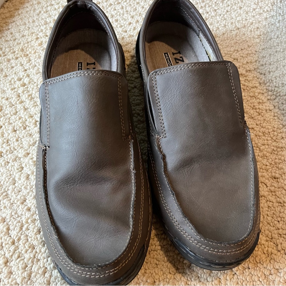 Men's Izod Brown Slip-On Loafers
